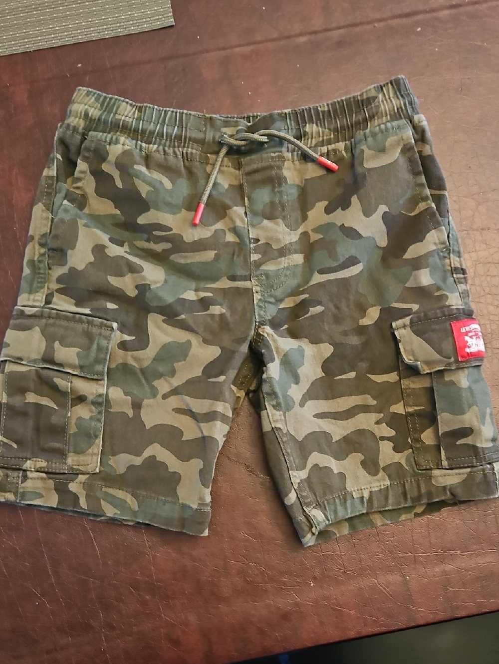 Levi's Green Camouflage Cargo Shorts with Drawstring Sz 8